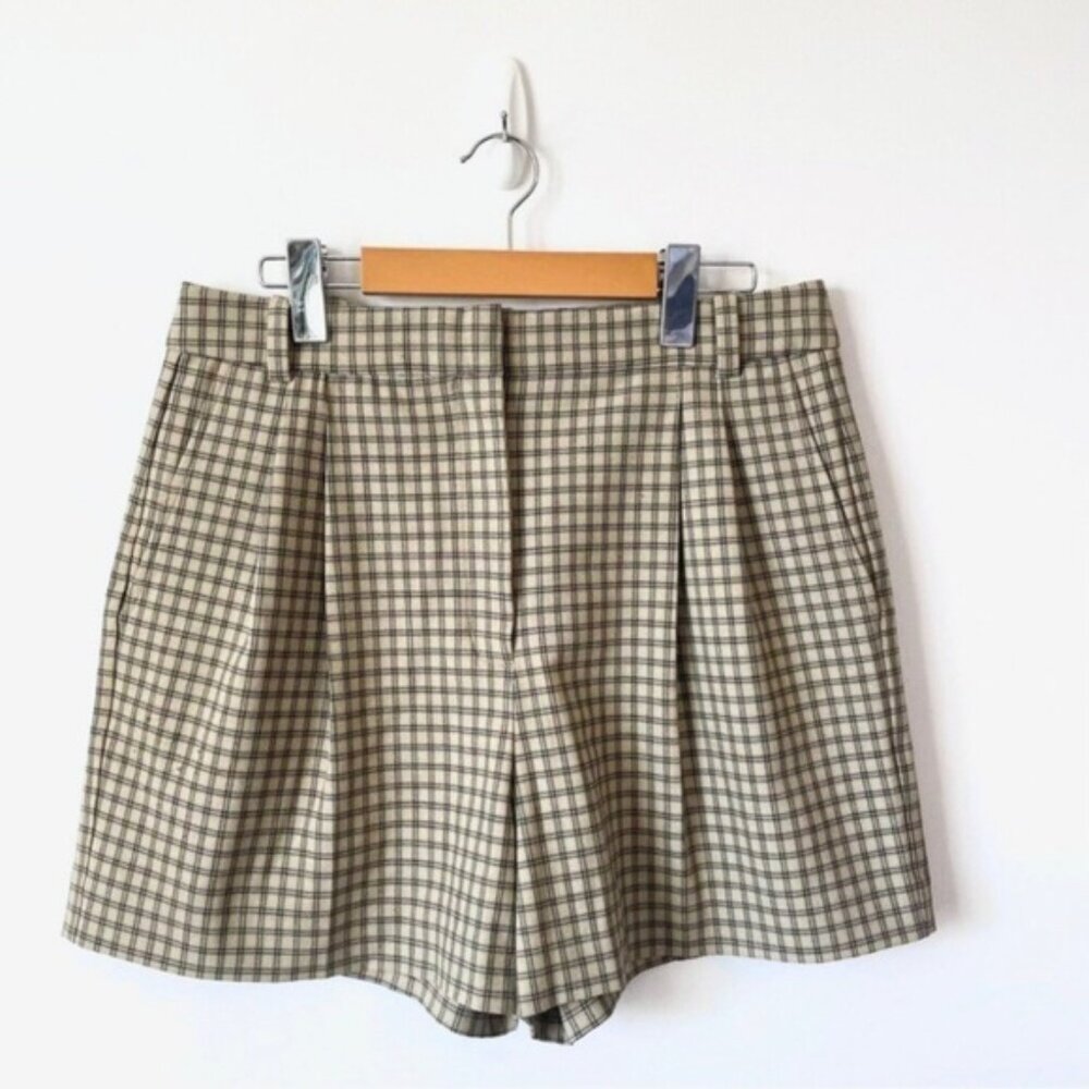 nwot Sunday best plaid high rise short 6